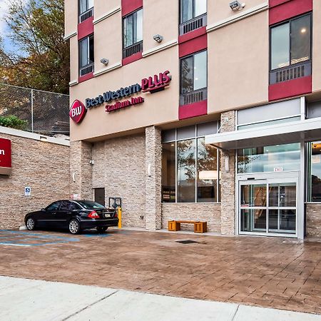 Best Western Plus Stadium Inn Ню Йорк Екстериор снимка